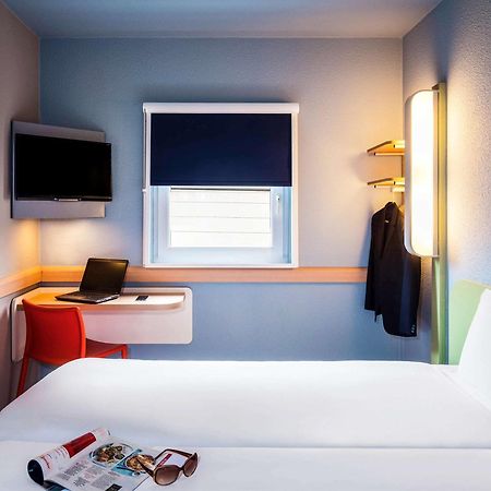 ברקינג Ibis Budget London Barking מראה חיצוני תמונה