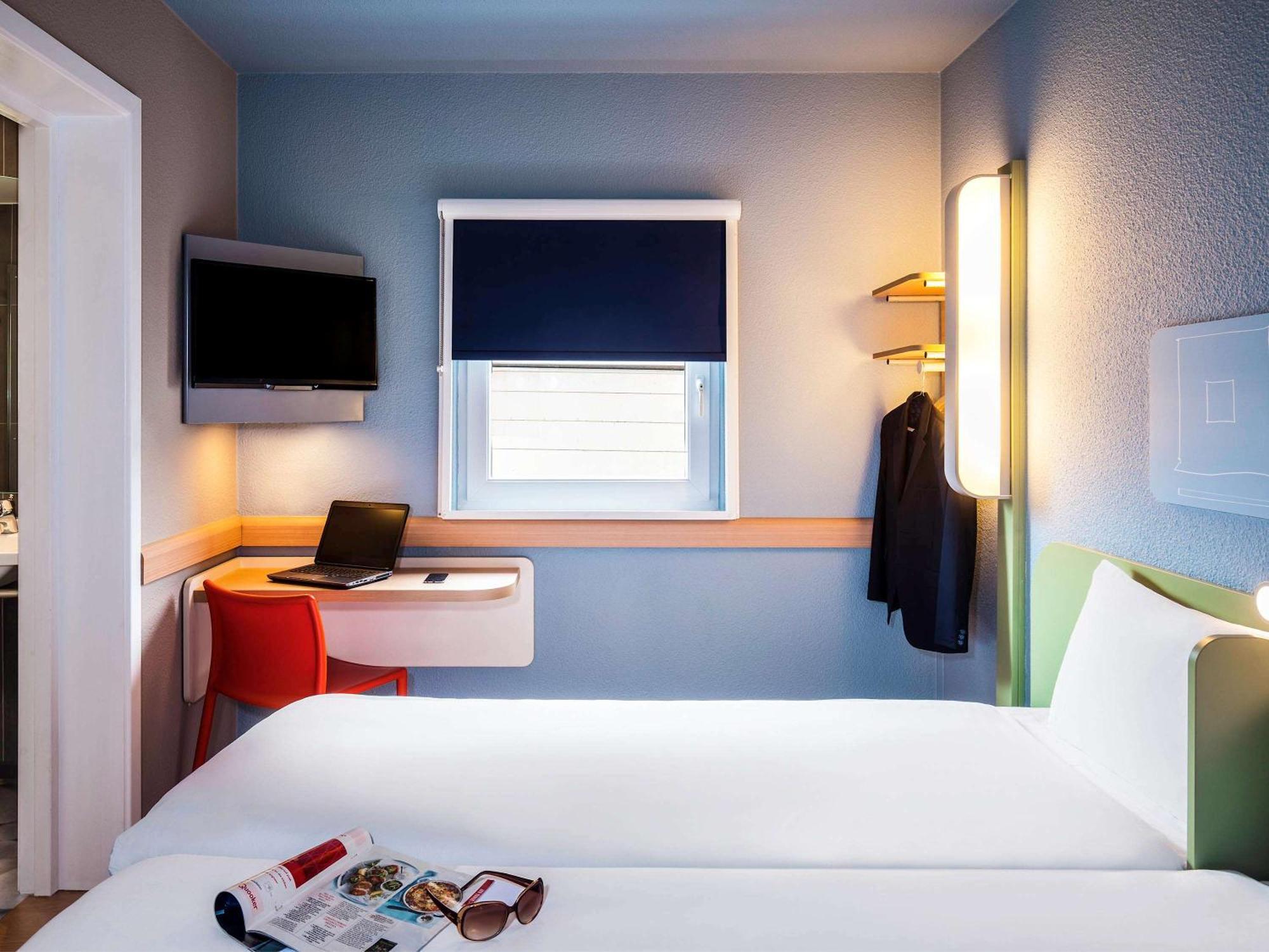 ברקינג Ibis Budget London Barking מראה חיצוני תמונה